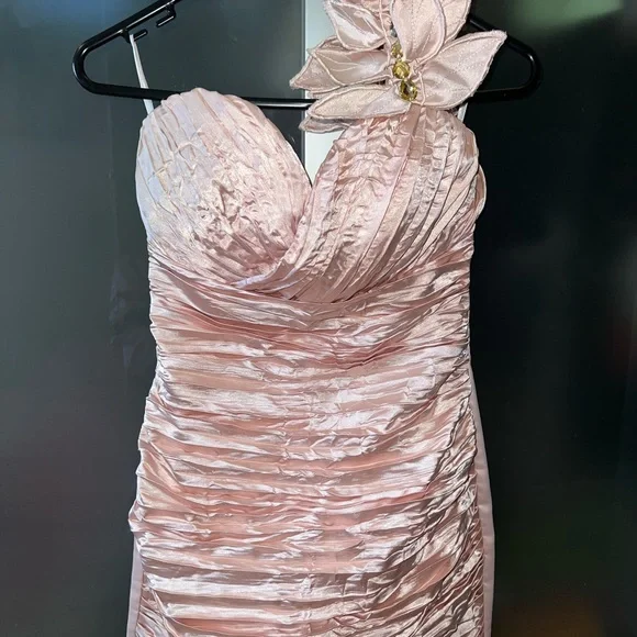 Special occasion dress - Picture 4 of 5